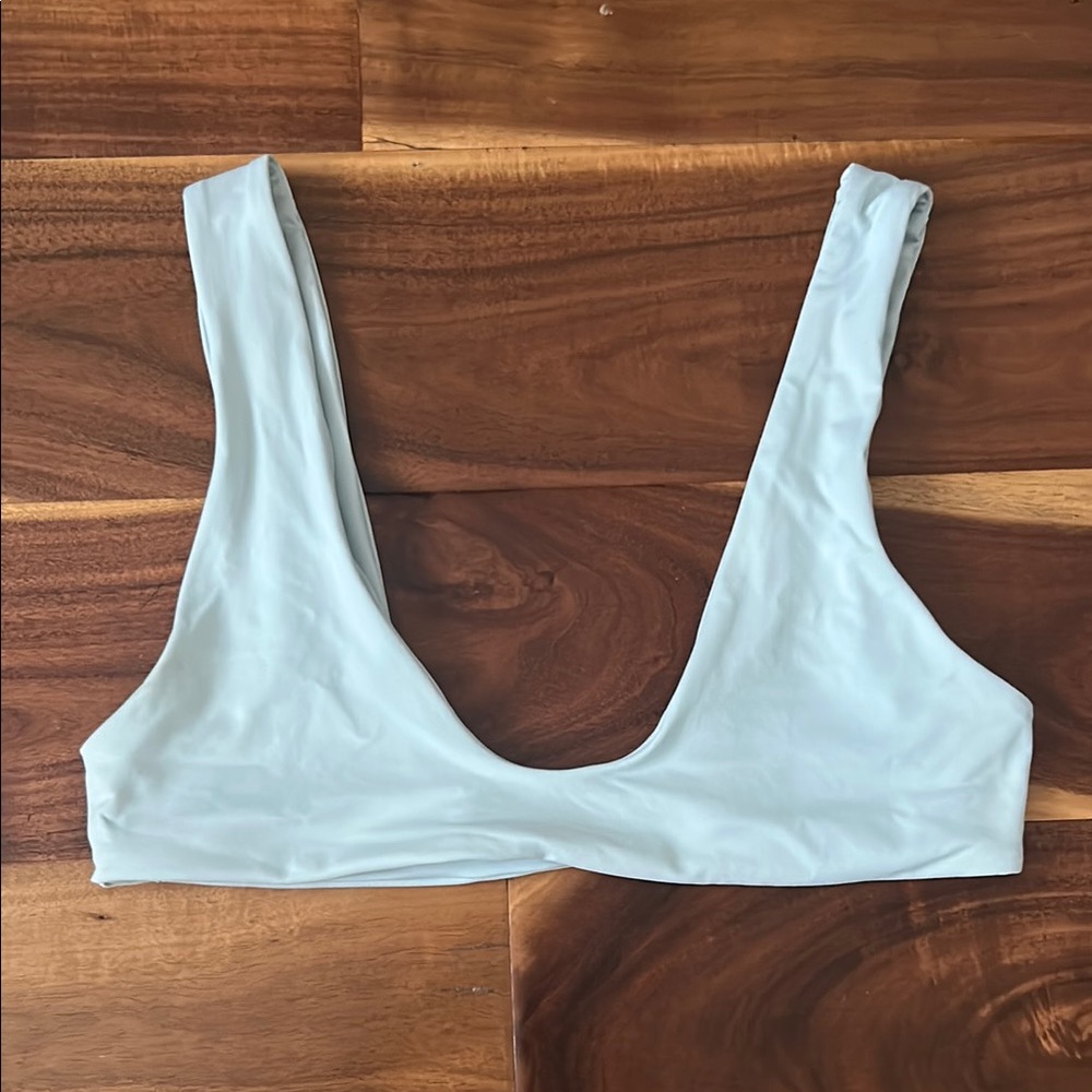 Toast Swim scoop bikini top light blue XS